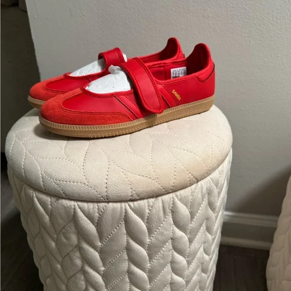 Adidas SAMBA Red Leather & Suede Velcro Trainer - Picture 1 of 5
